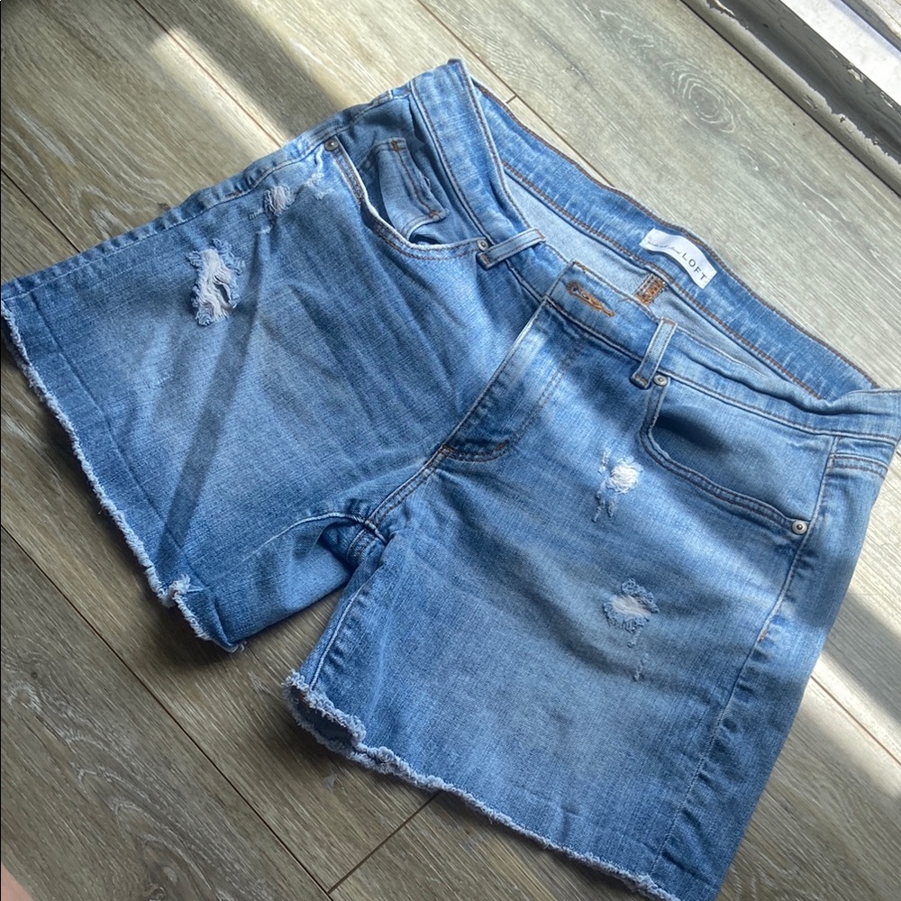 LOFT Curt Jean shorts